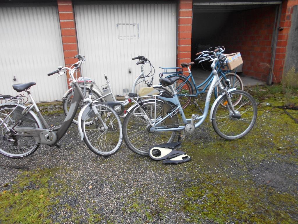 Te koop 4 elektrische fietsen voor onderdelen of opmaak, Vélos & Vélomoteurs, 51 à 55 cm, Enlèvement, Utilisé, Cortina