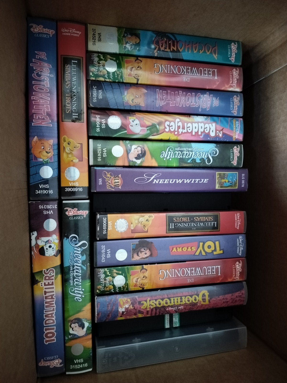 Disney filmen Nederlands gesproken, Ophalen, VHS