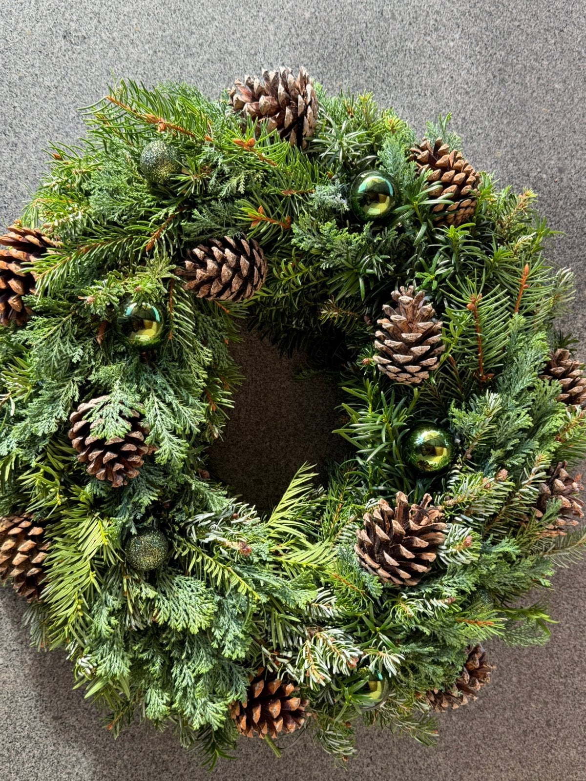 Prachtige winter / kerstkrans, Huis en Inrichting, Ophalen, Nieuw, Krans, Natuurlijk materiaal