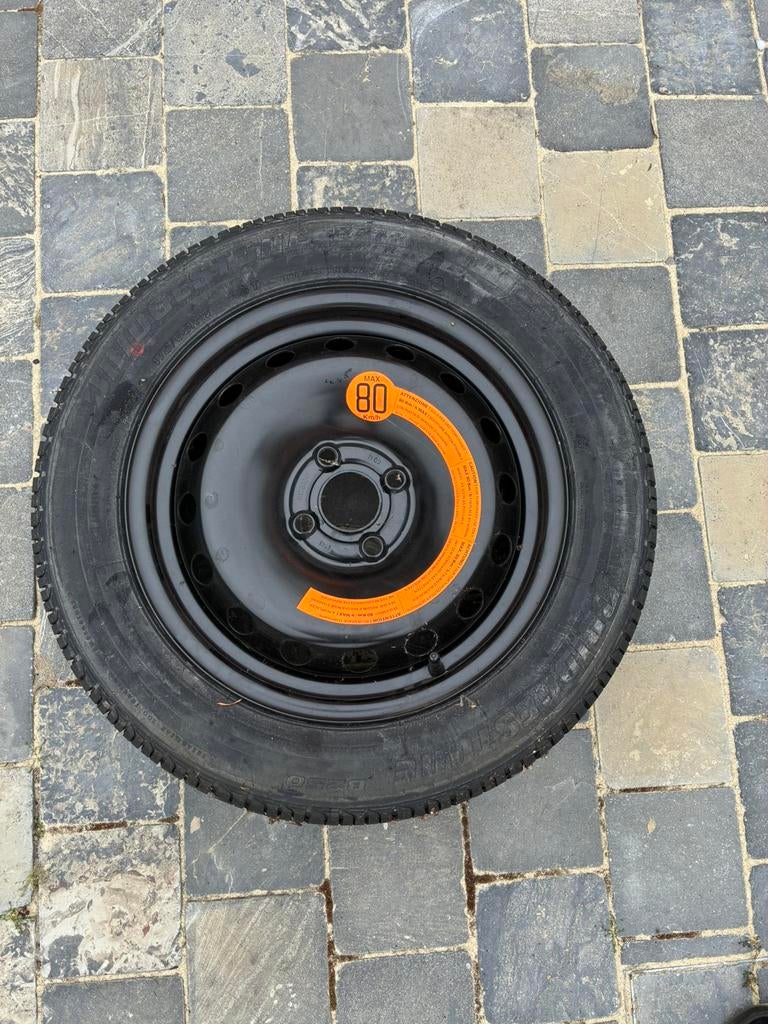 Band en velg 175/65R15 (Bridgestone), Ophalen, Zo goed als nieuw