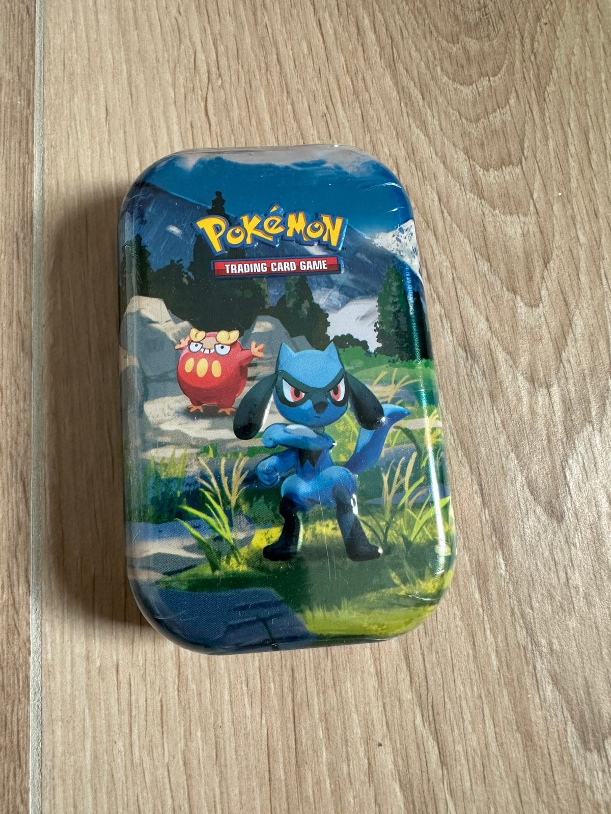 Ascended heroes Riolu mini tin, Hobby en Vrije tijd, Verzamelkaartspellen | Pokémon, Ophalen, Nieuw, Overige typen