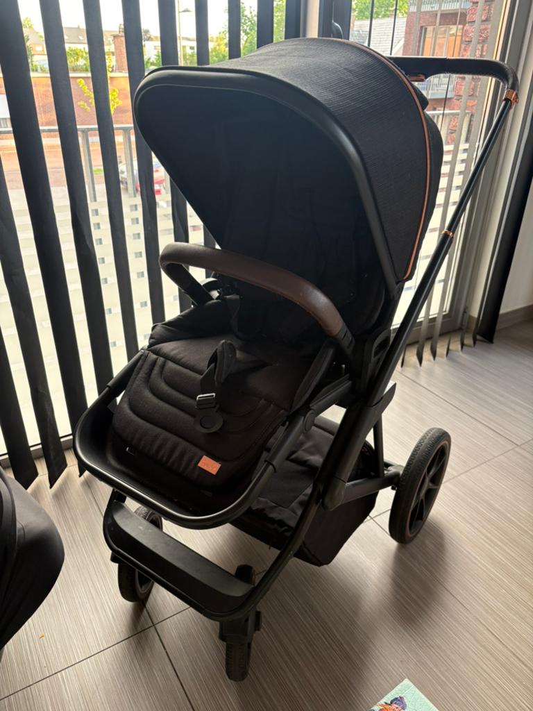 Qute Q-rider zwart met bruin handvat en gold rose details, Ophalen, Gebruikt, Regenhoes