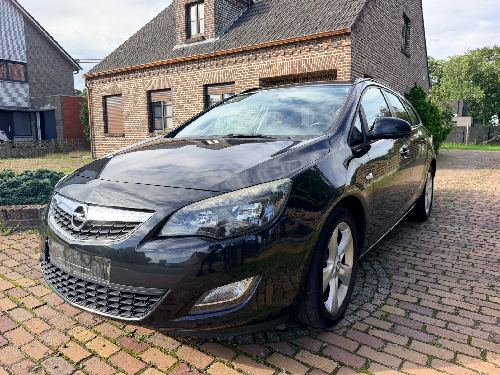 OPEL ASTRA SPORTS TOURER, Autos, Achat, Boîte manuelle, Diesel, Particulier
