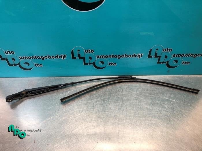 Bras essuie-glace avant d'un Opel Zafira B (Zafira B 05-), -, Opel, 3 mois de garantie, Utilisé