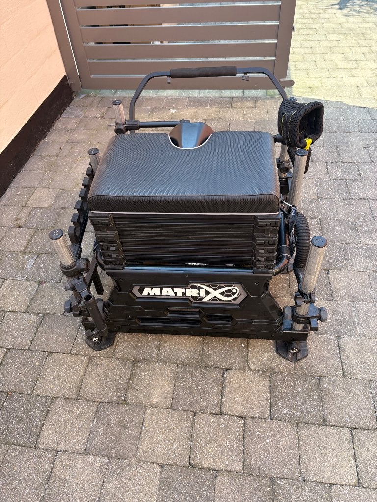 Matrix. Visplateau en transport kar, Watersport en Boten, Ophalen, Gebruikt, Complete set