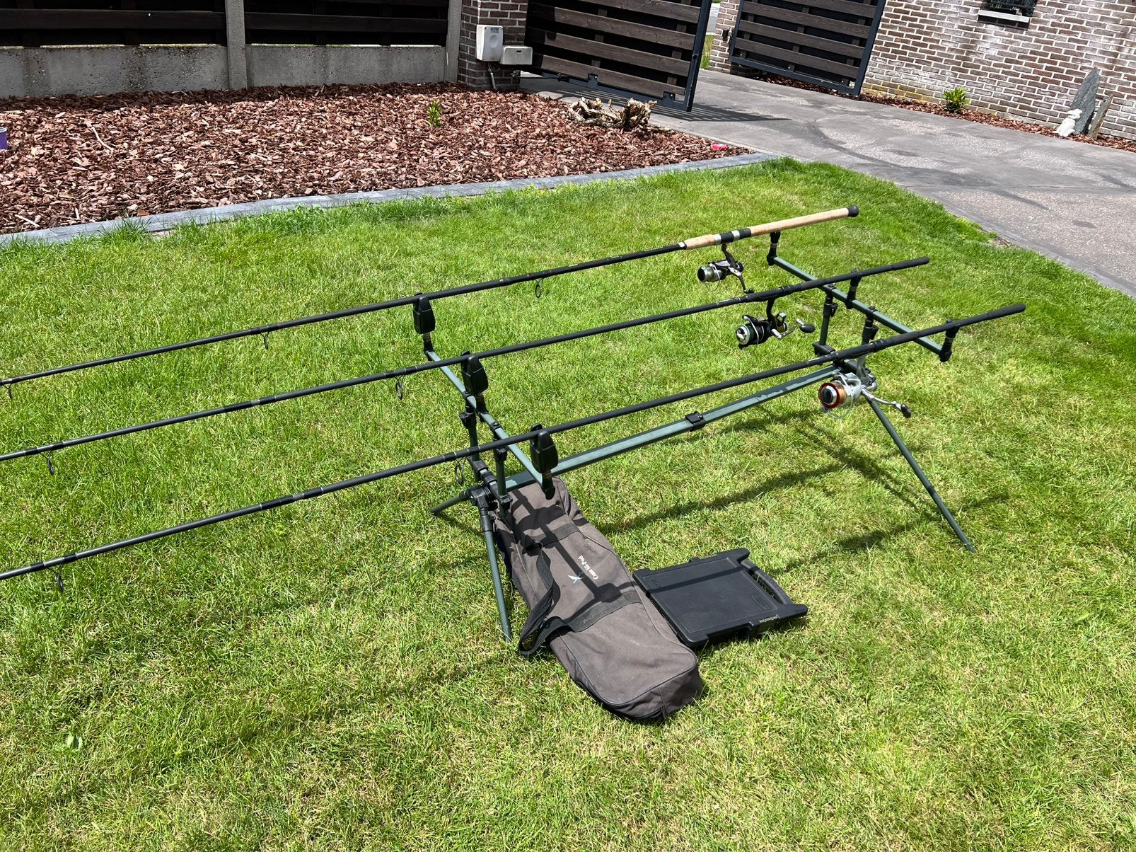 2x Fox warriors ES 1x Cormoran Blackmaster + toebehoren, Sports nautiques & Bateaux, Pêche à la ligne | Carpes, Comme neuf, Enlèvement