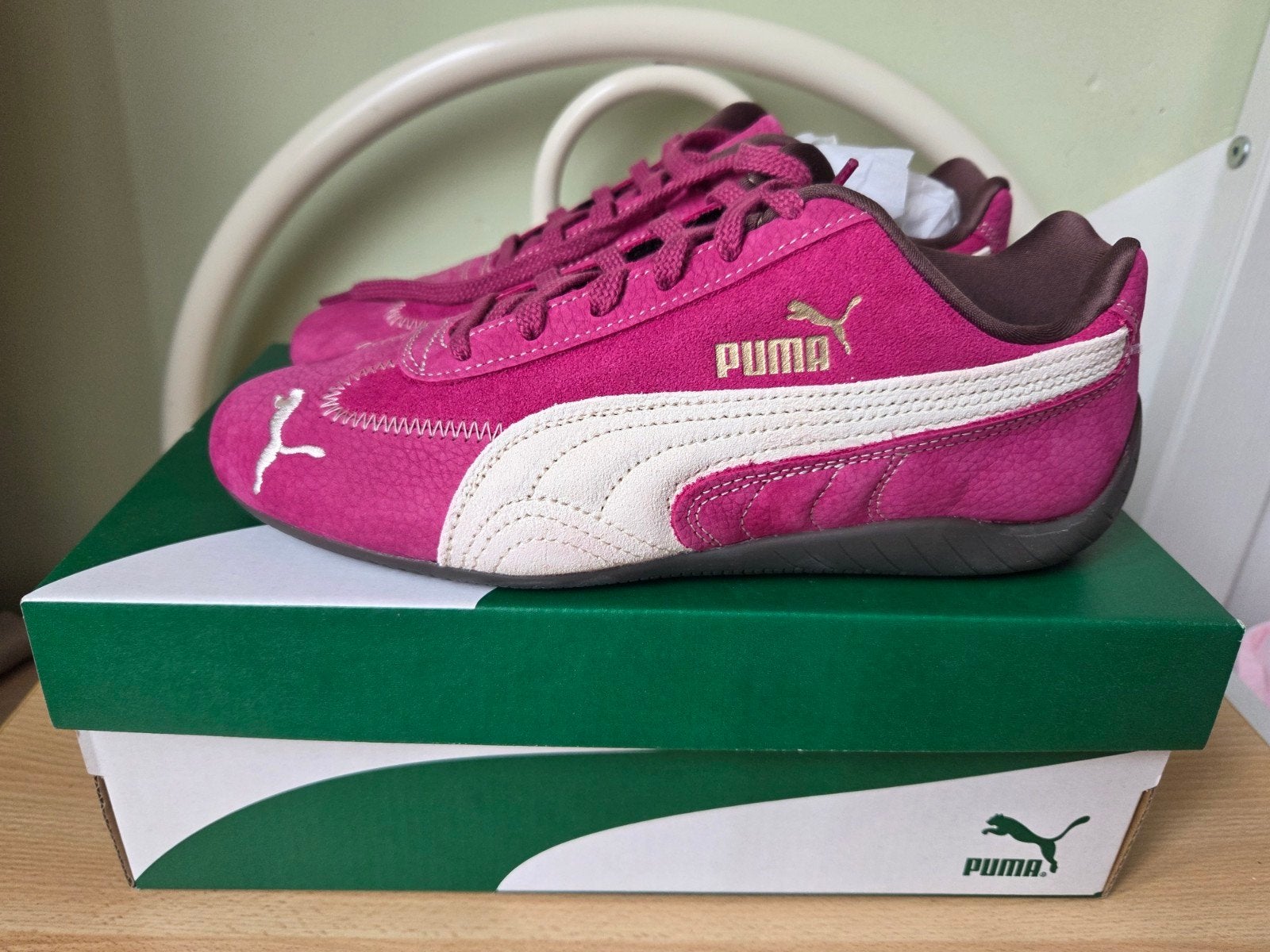 Nieuwe Sneakers PUMA Speedcat wine club, maat 38, Vêtements | Femmes, Chaussures, Neuf, Enlèvement ou Envoi, Puma, Sneakers et Baskets