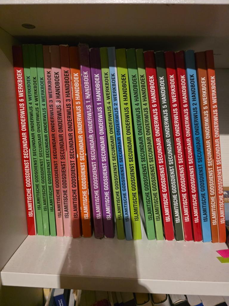 Islamitische godsdienst middelbaar, Boeken, Ophalen