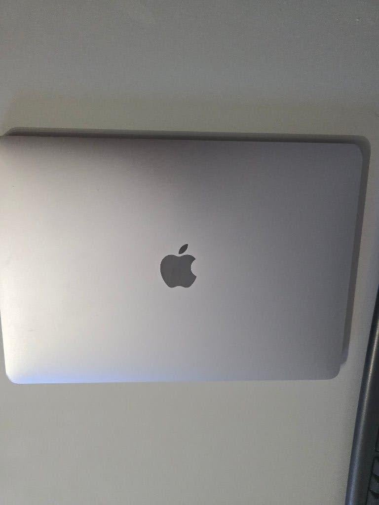 Macbook pro 13" 2017, Computers en Software, Apple Macbooks, MacBook Pro, 256 GB, 2 tot 3 Ghz, 8 GB
