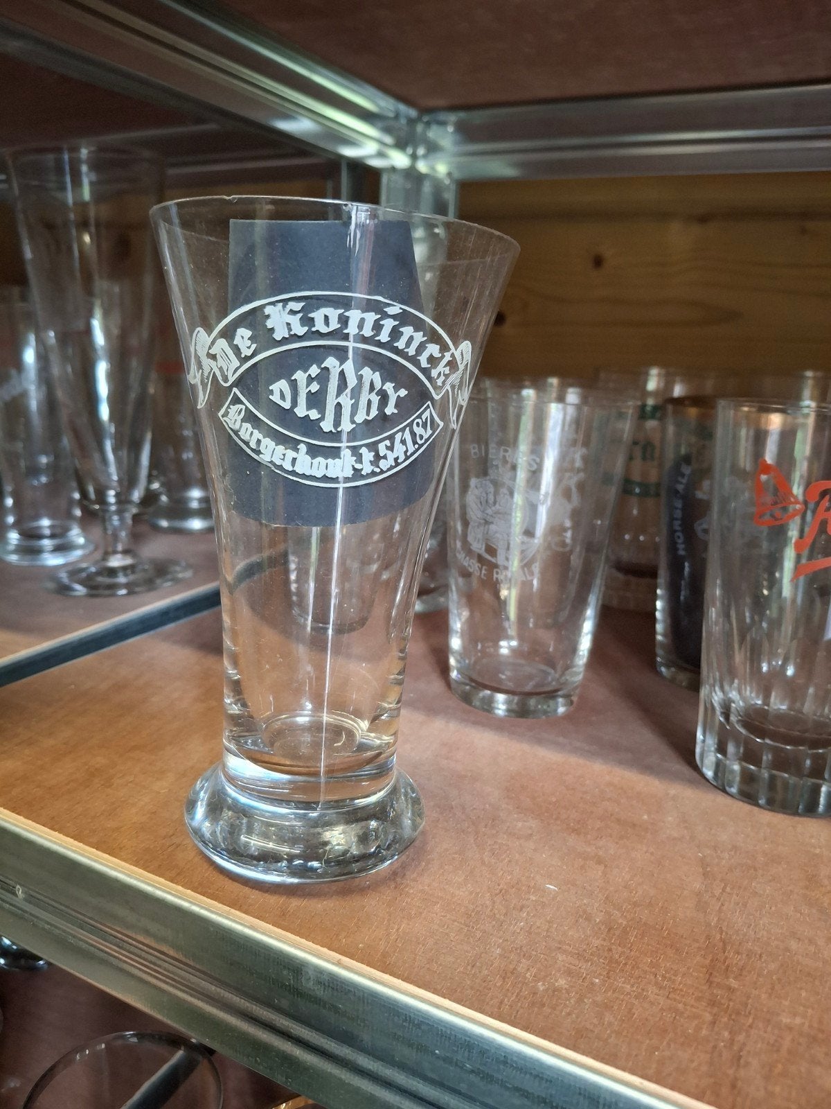 Oud gezuurd bierglas de koninck derby borgerhout, Ophalen of Verzenden, De Koninck