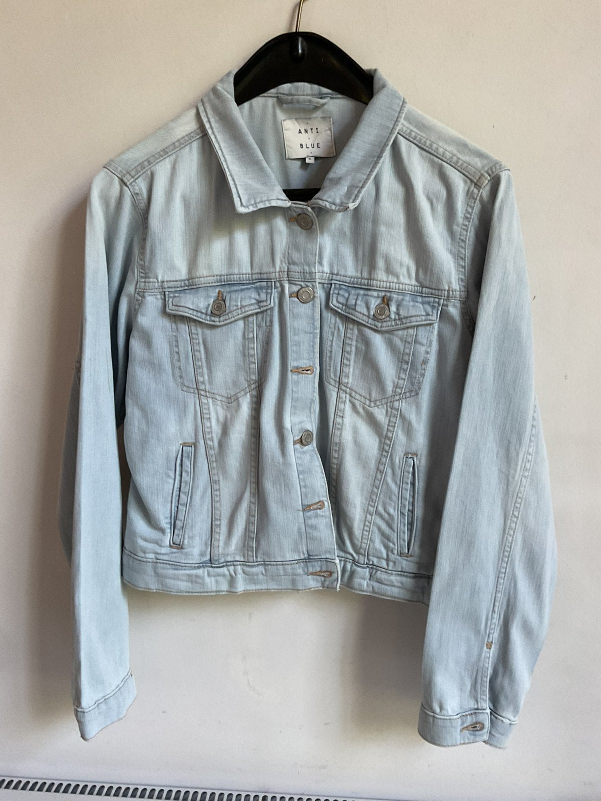 Jeans jasje Anti Blue , maat XL, Kleding | Dames, Jassen | Zomer, Ophalen of Verzenden, Gedragen, Maat 42/44 (L)