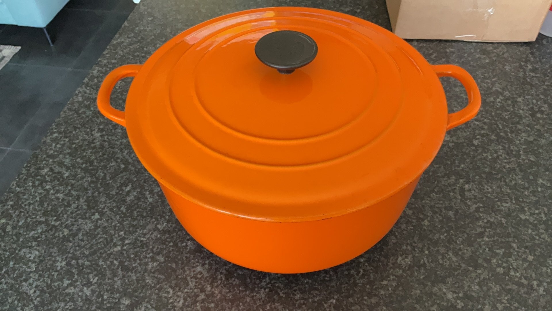 Le Creuset 28 cm, Ophalen of Verzenden, Zo goed als nieuw, Le Creuset