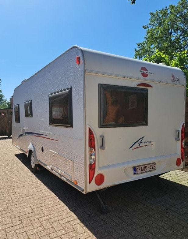 Burtsner Averso 465TS, 5 à 6 mètres, Grand lit, Particulier, Bürstner