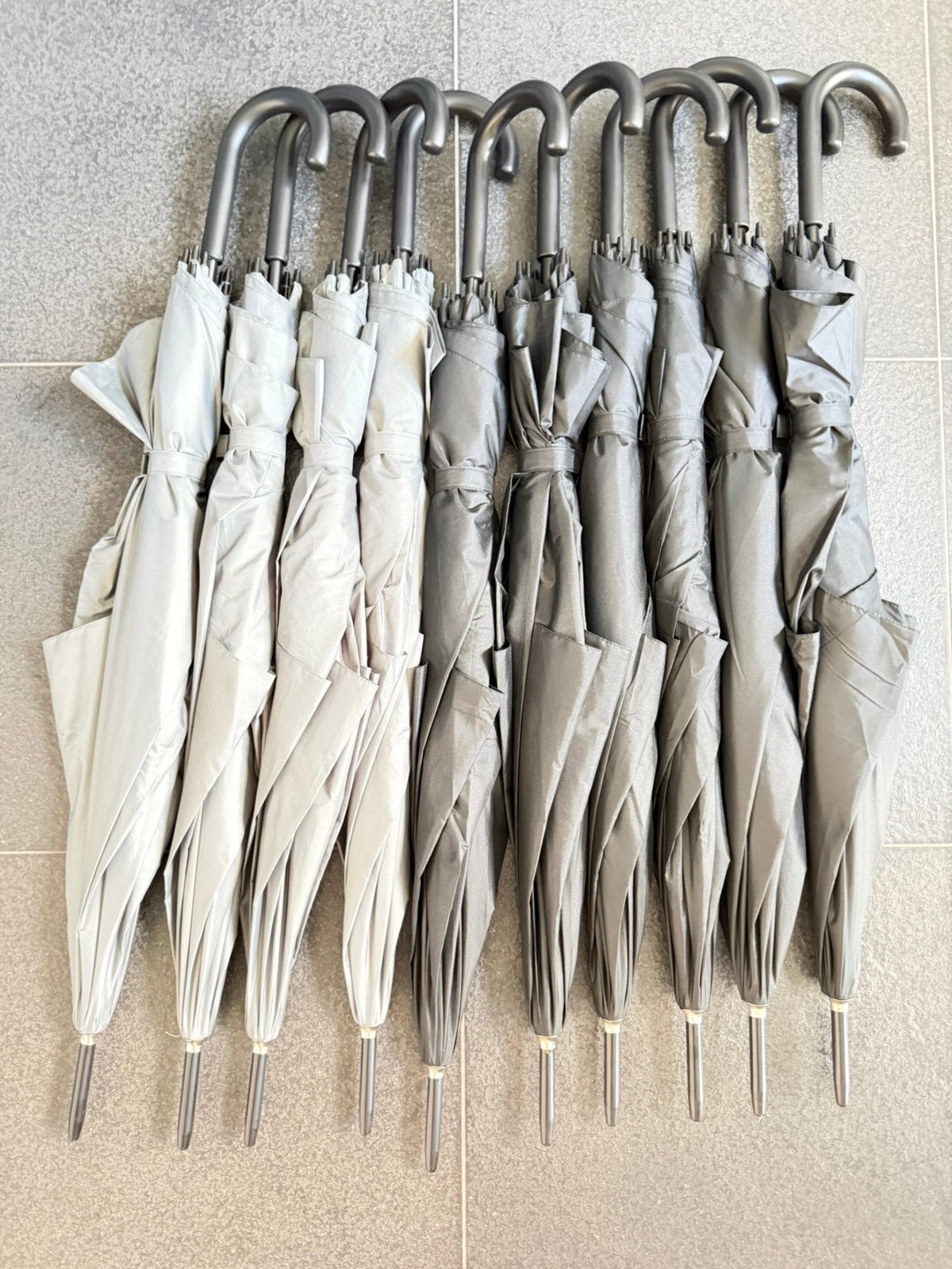 Set van 10 paraplu’s grijs en zwart, Ophalen of Verzenden, Zo goed als nieuw, Grijs