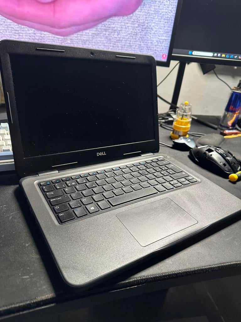 DELL LATITUDE 3310 ( KRIJGT GEEN STROOM), Ophalen of Verzenden, Zo goed als nieuw, 13 inch