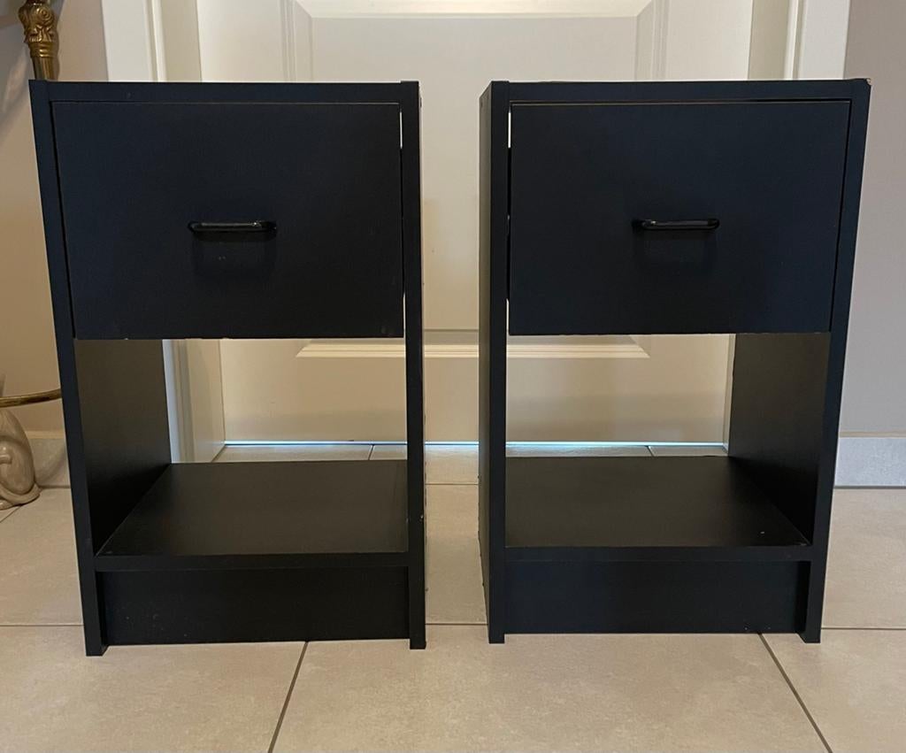 Tables de nuit IKEA ou petits meubles d’appoint, Maison & Meubles, Chambre à coucher | Tables de chevet, Utilisé, 55 à 70 cm, Moins de 45 cm