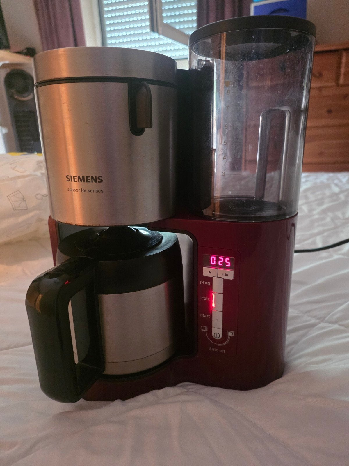 cafetière, Café moulu, Réservoir d'eau amovible, Utilisé, 4 à 10 tasses