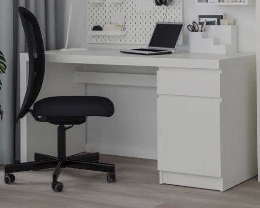 BUREAU IKEA J’AI LES MESURE ETAT PROPRE quasi !, Maison & Meubles, Enlèvement, Comme neuf, IKEA