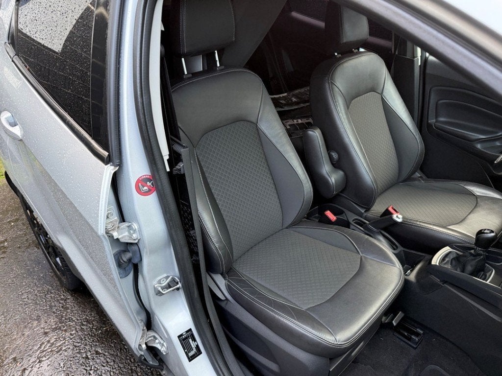 STOEL RECHTS VOOR Ford EcoSport (JK8) (01-2013/12-2022), Gebruikt, Henry-Ford-Straße  1
50735  Köln, DE, Ford-Werke GmbH, Kunden@ford.com