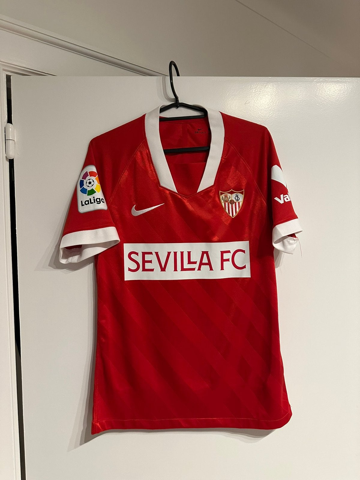 Sevilla S, Ophalen of Verzenden, Zo goed als nieuw