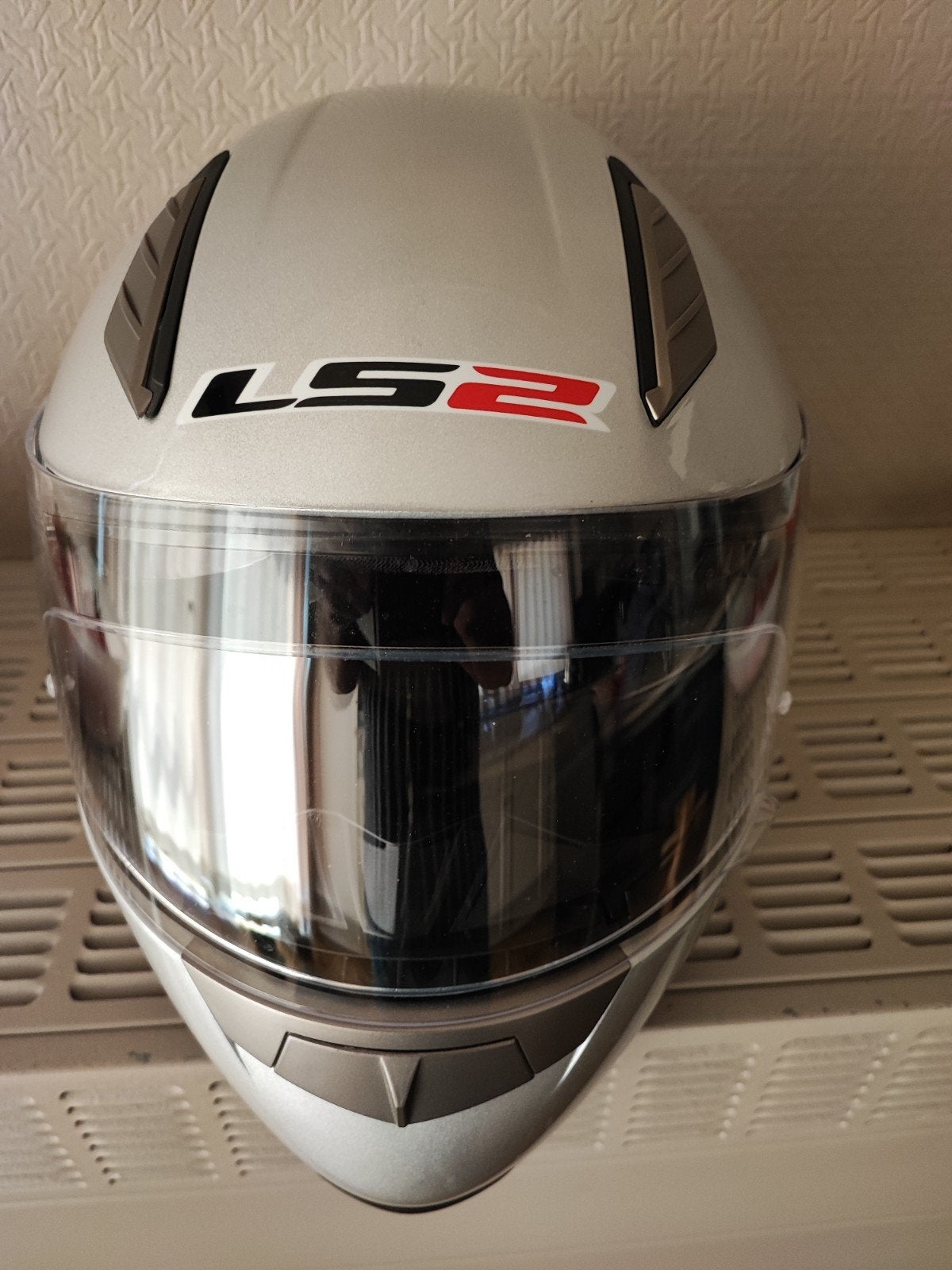 Motor helm LS2 NIEUW MAAT L met zonnescherm, Motoren, Ophalen, L