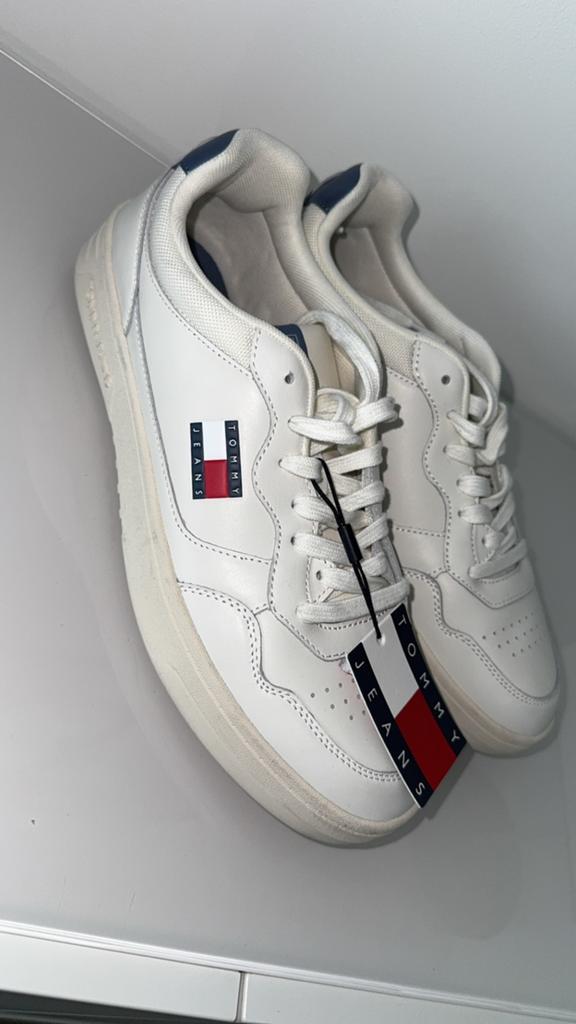 Tommy hilfiger, Ophalen, Zo goed als nieuw
