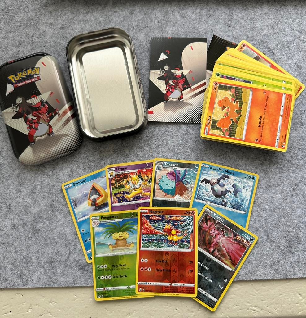 Pokémon Mini Tin + 50 Kaarten (Sword & Shield), Ophalen, Zo goed als nieuw, Meerdere kaarten, Foil