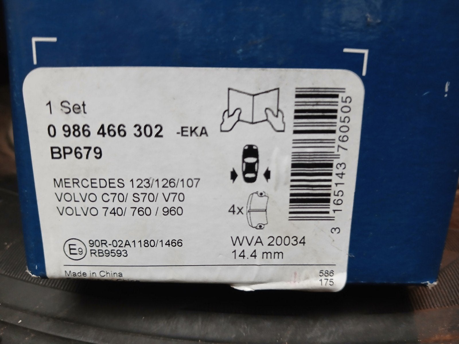 Plaquettes de frein arriere de marque bosch, Volvo