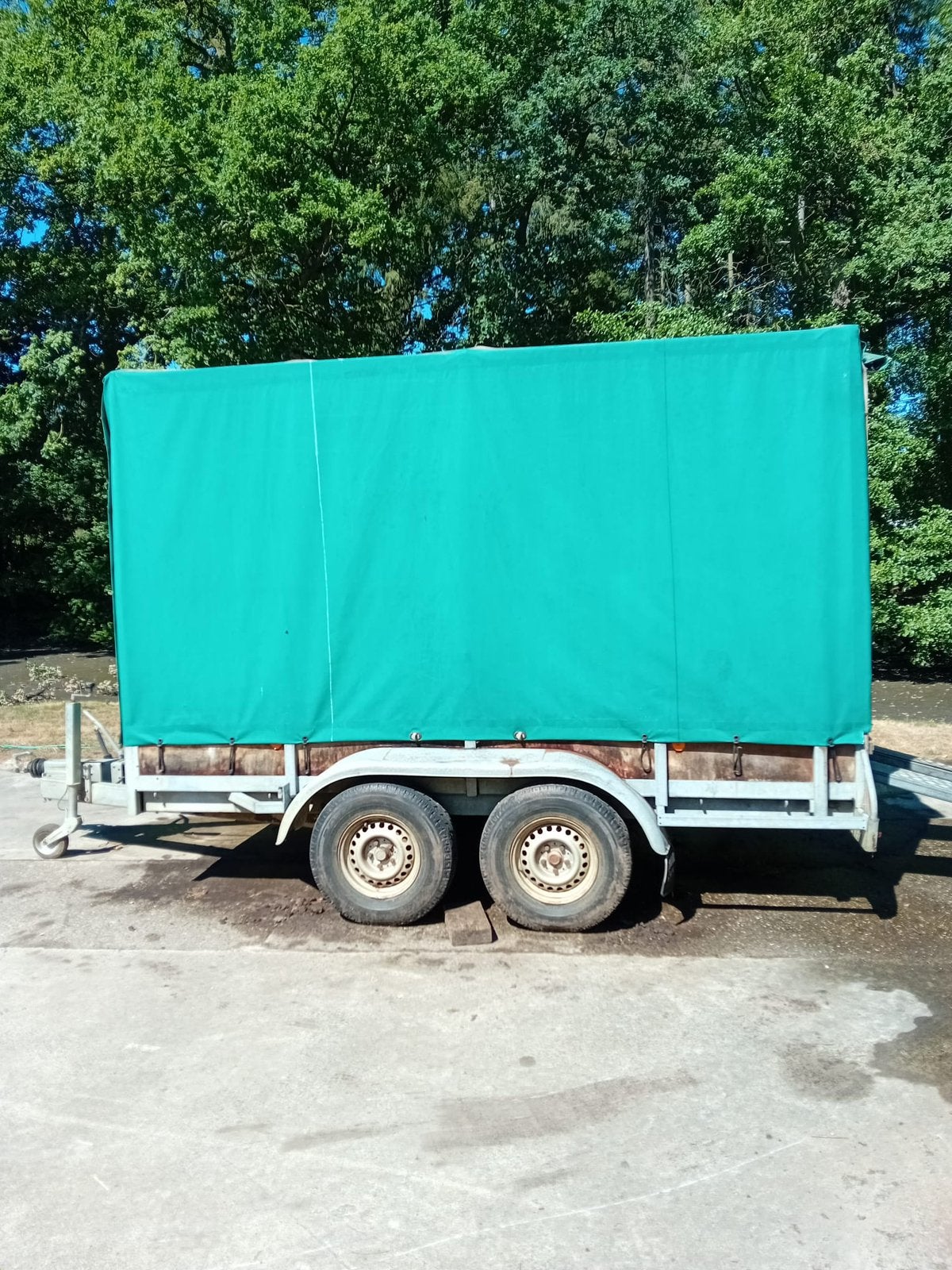 Remorque bâchée double essieu 3,5 T avec rampes, Enlèvement, Utilisé