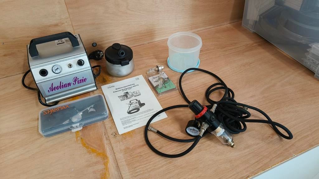Beginner make-up airbrush compressor, Ophalen, Make-up