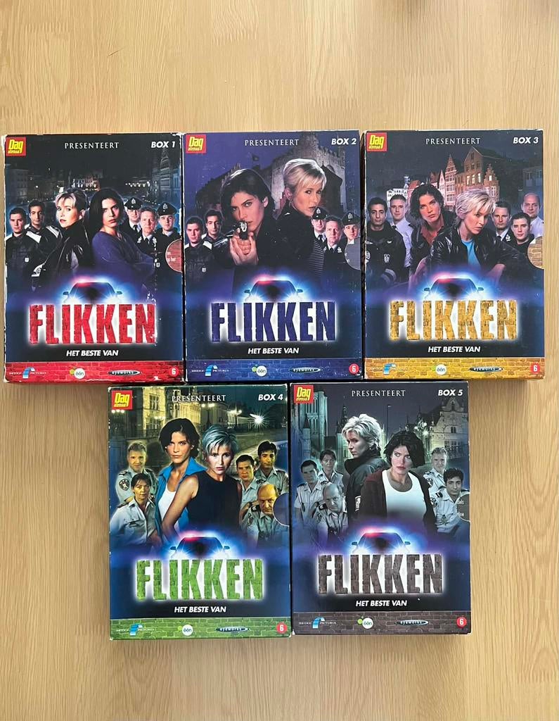 DVD sur disquettes complets, CD & DVD, DVD | TV & Séries télévisées, Enlèvement ou Envoi, Comme neuf