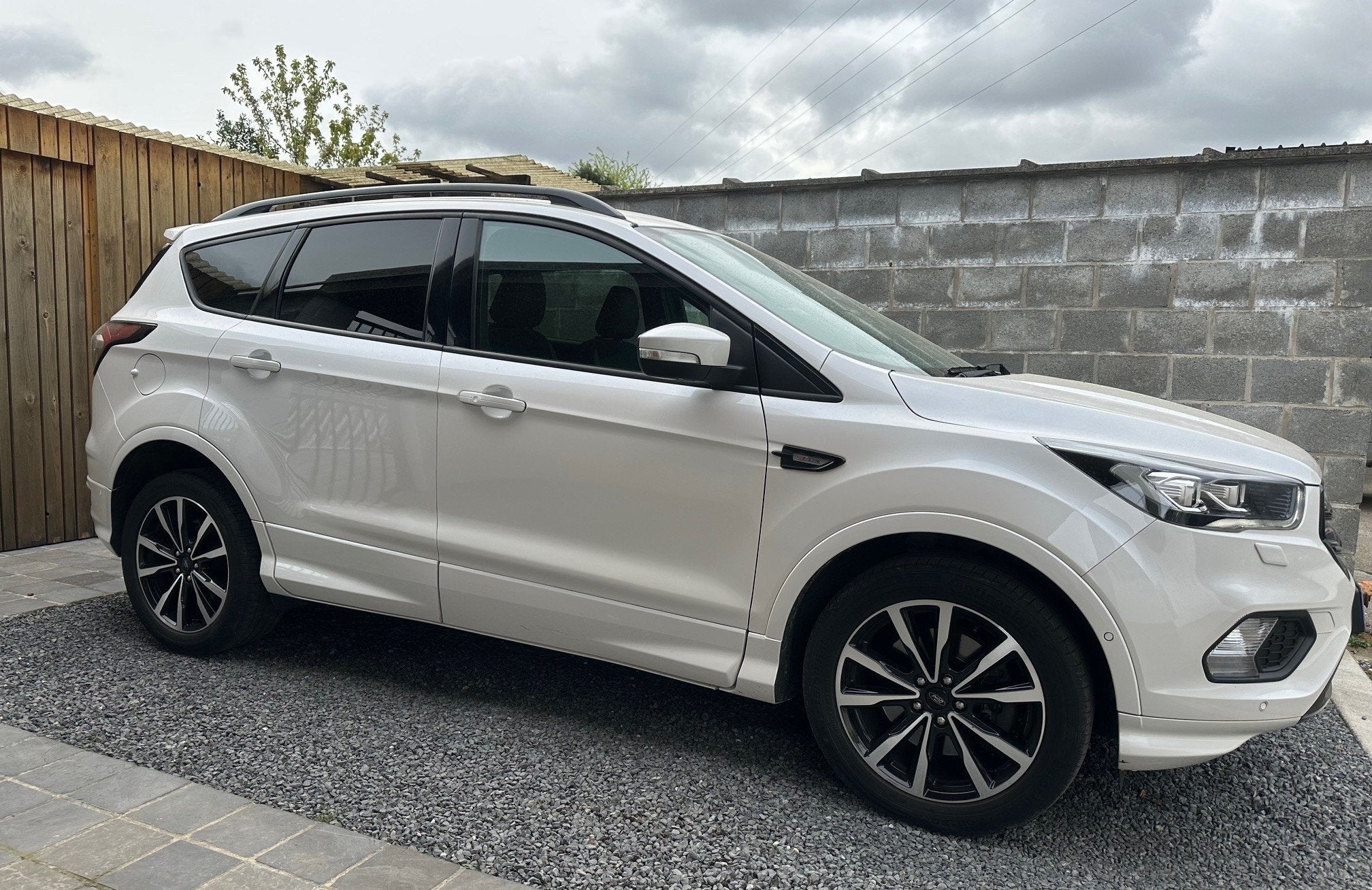 Ford Kuga 1.5 EcoBoost AWD ST Line Keyless Led Navi ACC Full, Auto's, Automaat, 182 pk, 4 cilinders, Alcantara