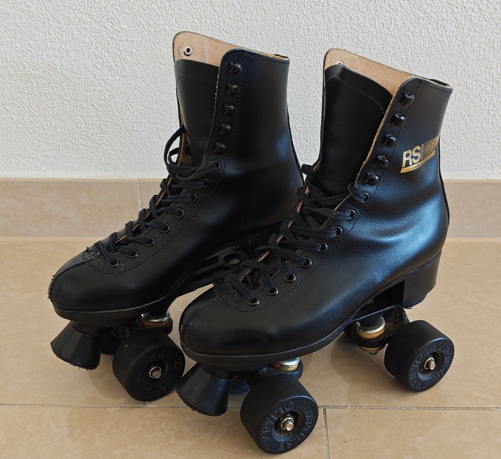 RSI Quads Rolschaatsen Mt 38 Krypto Impulse wielen, Ophalen, Gebruikt