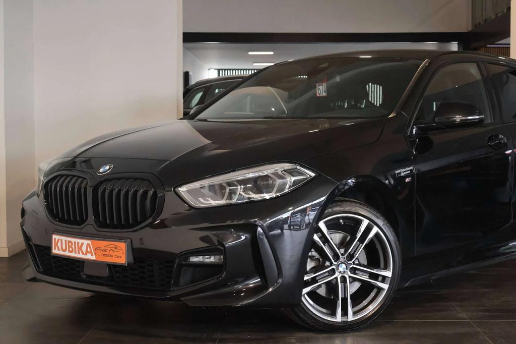 BMW 1 Serie 118 dA M-Pack Navi CruiseC TrekH Camera Garantie, Auto's, BMW, Automaat, Lichtsensor, 1 Reeks, 4 cilinders