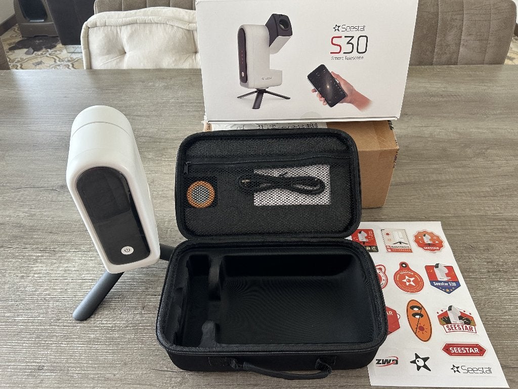 ZWO seestar S30 smart telescope, Audio, Tv en Foto, Lenzentelescoop (refractor), Met statief, Ophalen of Verzenden, Zo goed als nieuw