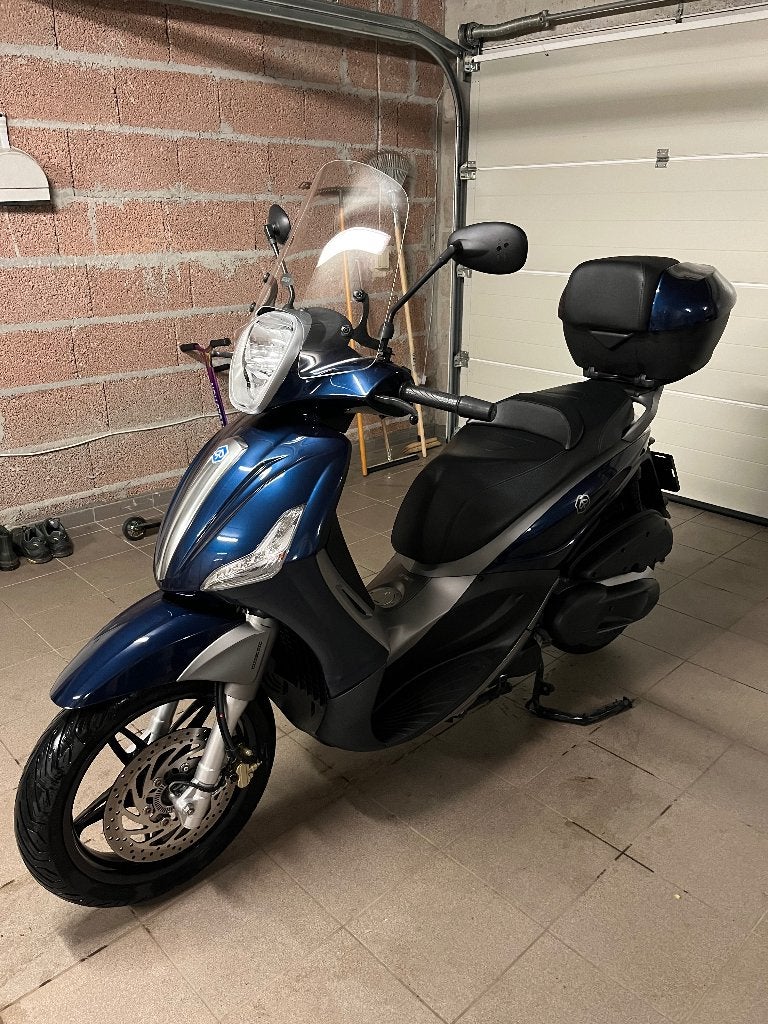Scooter 350cc Piaggio beverly st, Motos, Particulier, Scooter