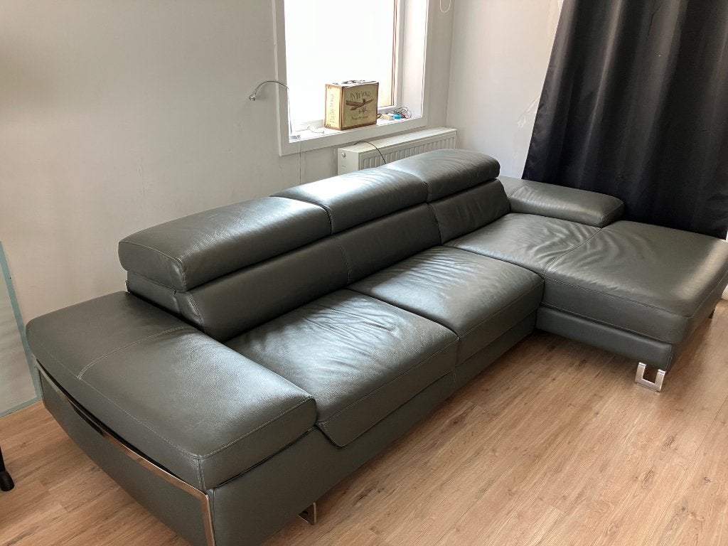 Canapé d'angle FRANCO FERRI avec assise en cuir, Maison & Meubles, Canapés | Salons, Banc d'angle, Quatre personnes ou plus, Comme neuf