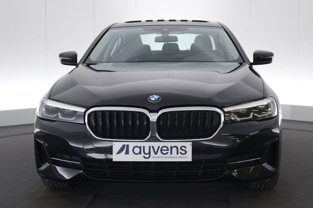 (2BQX135) BMW 5 SERIES BERLINE, Auto's, Achterwielaandrijving, Gebruikt, Euro 6, Zwart