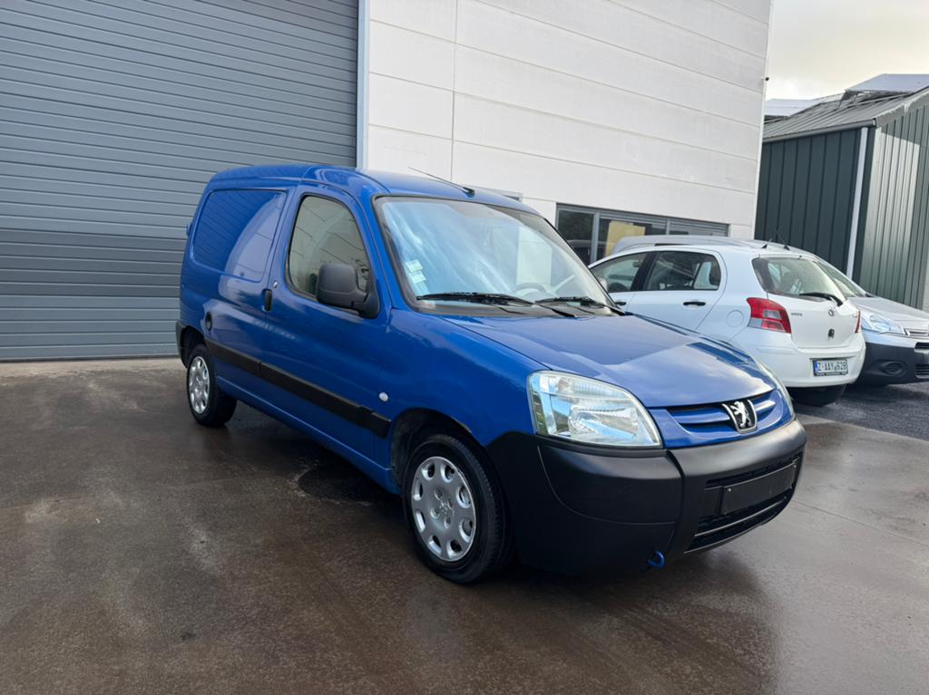 Peugeot partner LV 1.9 D, Auto's, Bedrijf, Te koop, Centrale vergrendeling, Peugeot