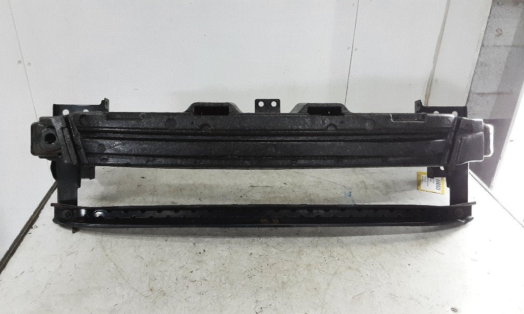 BUMPERBALK VOOR Volkswagen Tiguan (5N1 / 2) (5N0807109B), Gebruikt, Volkswagen