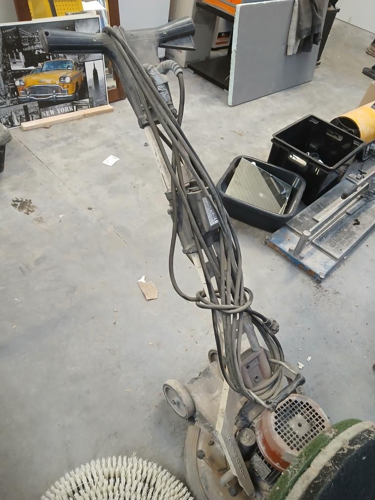 Voegmachine Maxititina Raimondi, Bricolage & Construction, Enlèvement