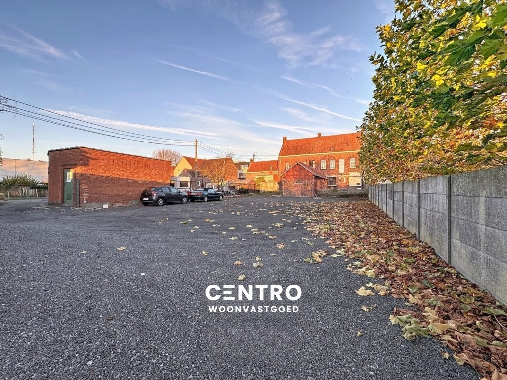 TE KOOP - Opbrengsteigendom/appartementsgebouw, Province de Flandre-Occidentale, 9 pièces, 500 à 1000 m², Pittem