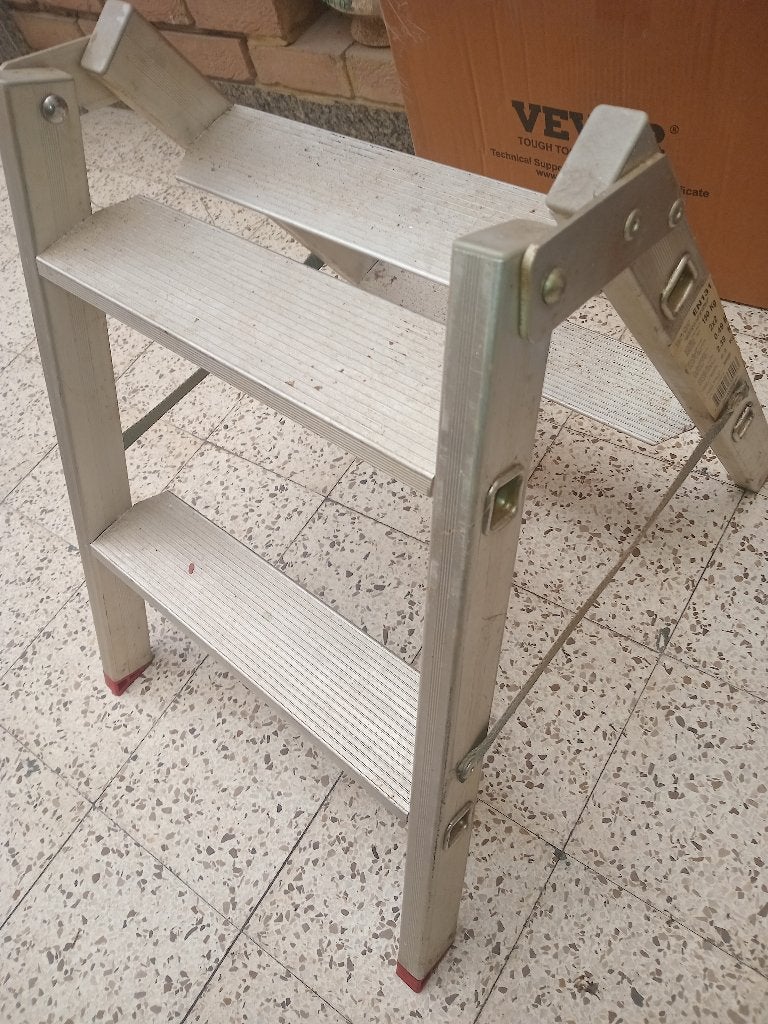 escabelle 2 marches en aluminium, Enlèvement ou Envoi, Comme neuf