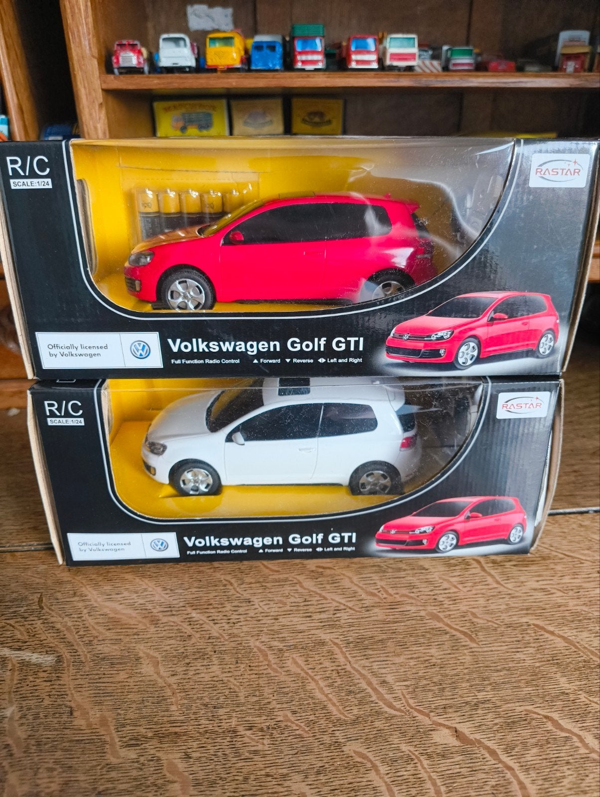 RC Volkswagen Golf GTI 1/24, Hobby & Loisirs créatifs, Enlèvement ou Envoi