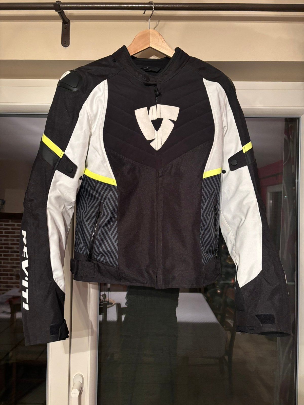 Veste moto REVIT Taille L, Motos, Vêtements | Vêtements de moto, Enlèvement