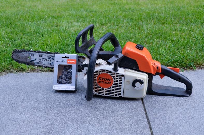 Stihl Kettingzaag MS200, Ophalen, Gebruikt