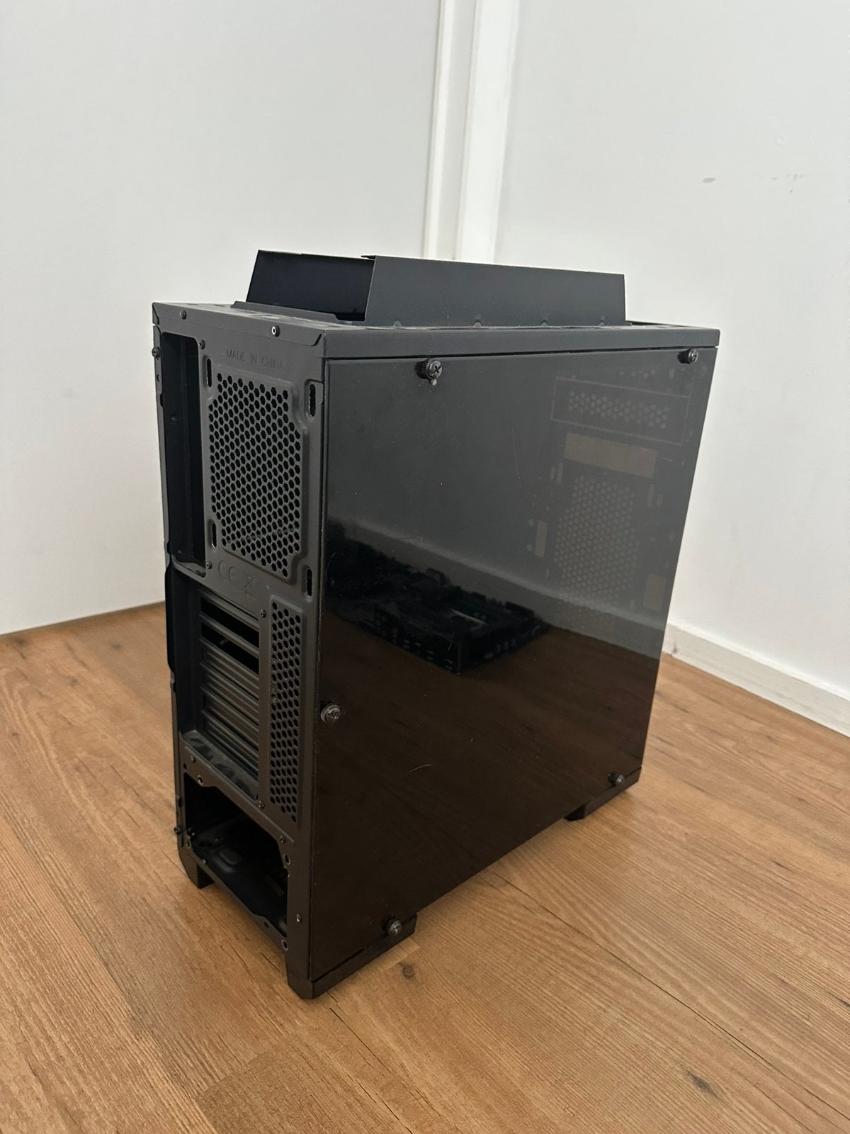 Lege gaming Pc kast, Computers en Software, Computerbehuizingen, Ophalen, Refurbished