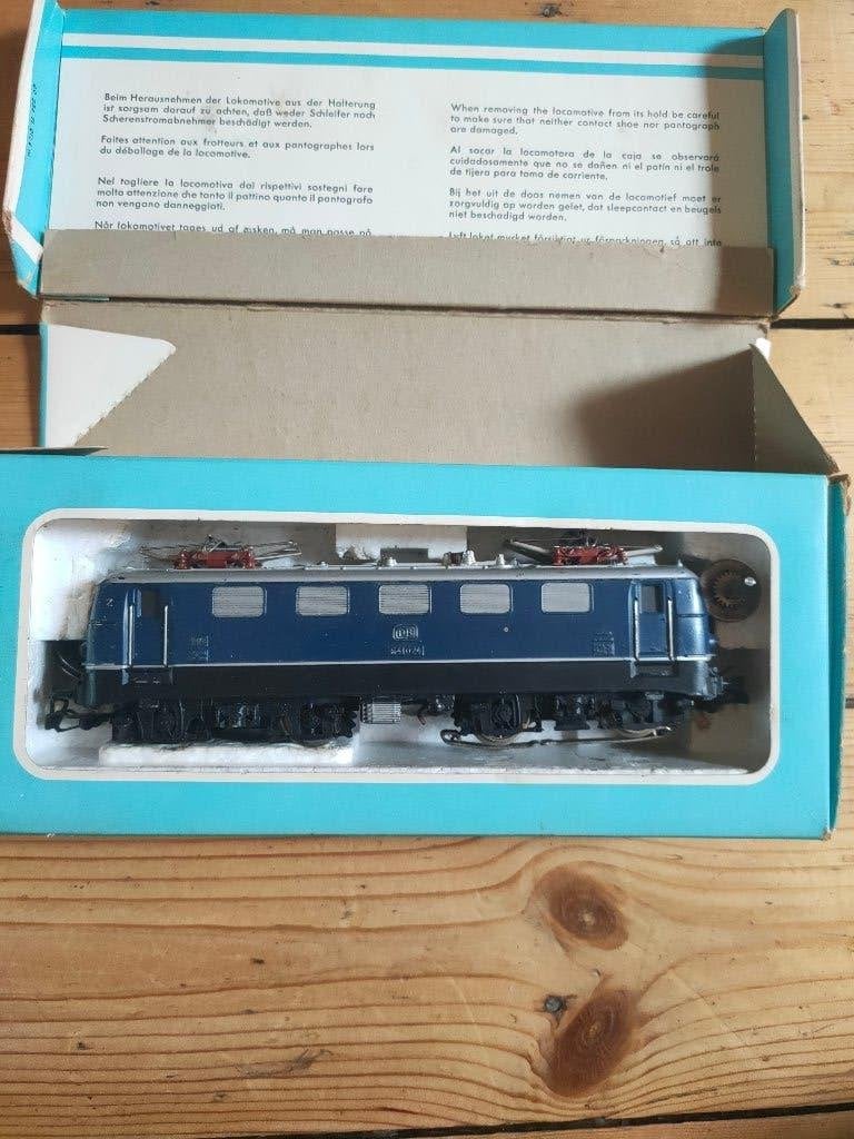 Märklin 3034 Elektrische locomotief (met doos), Hobby en Vrije tijd, Gebruikt, Locomotief, Gelijkstroom of Wisselstroom, Ophalen of Verzenden