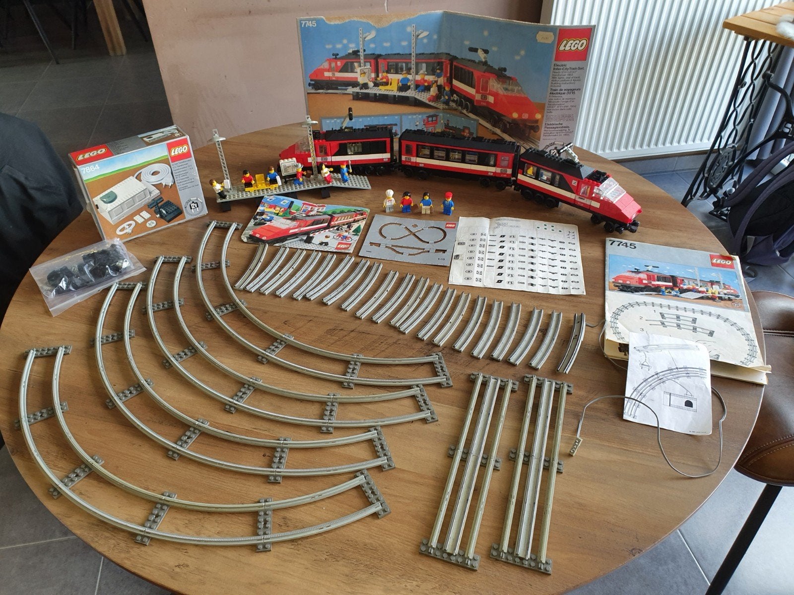 Lego 7745, Enlèvement