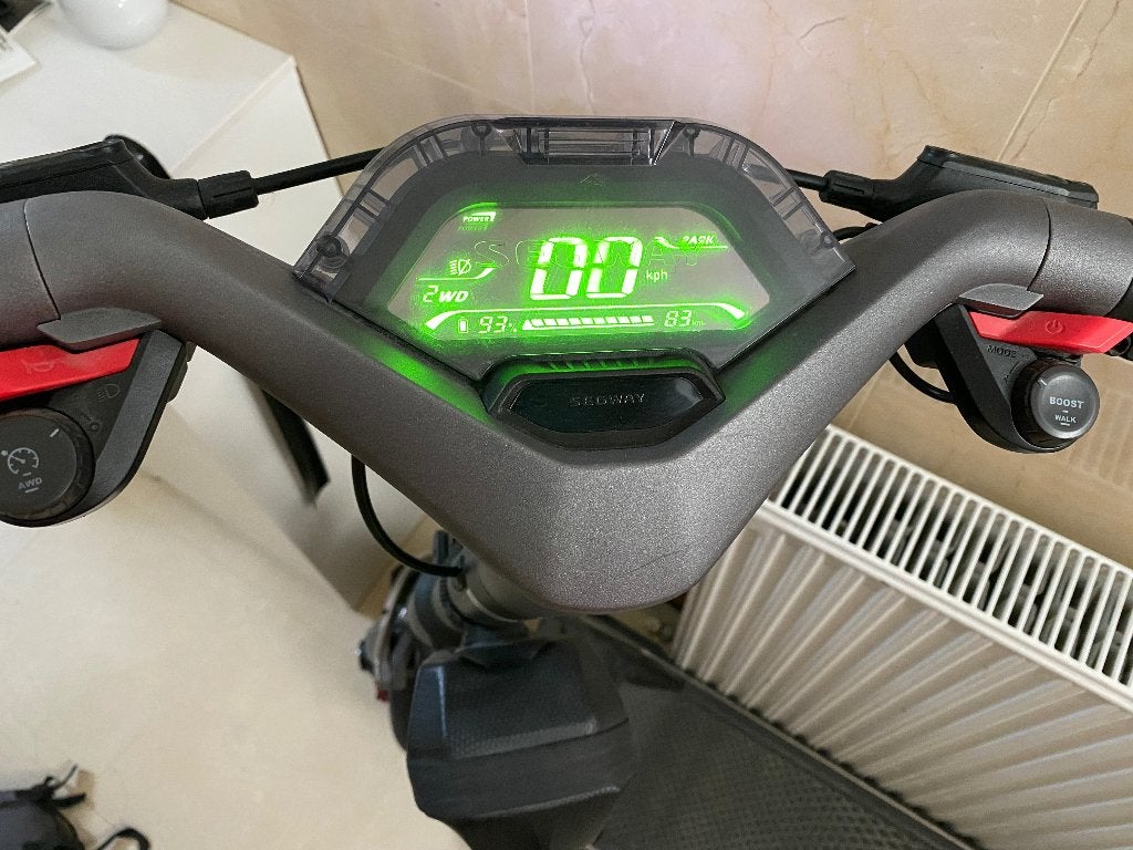 Trottinette électrique segwey gt2 pro, Enlèvement, Comme neuf, Autres types, Segway Ninebot